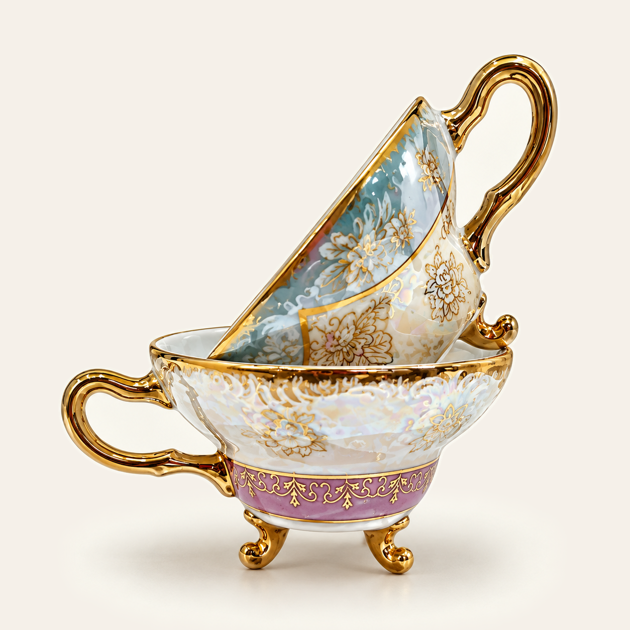 Duo de tasses fleuries sur pieds